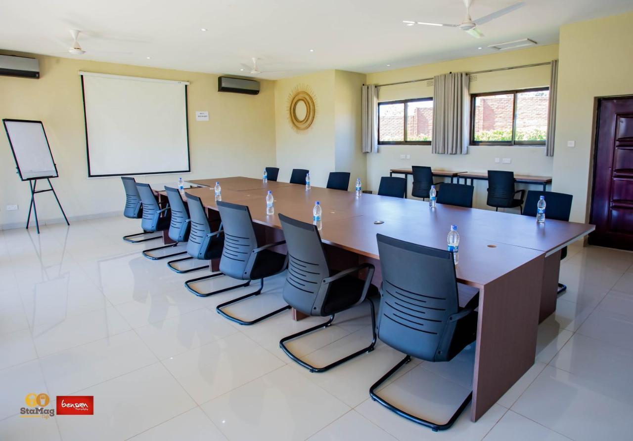 Douglas Lodge & Apartments Lilongwe Esterno foto