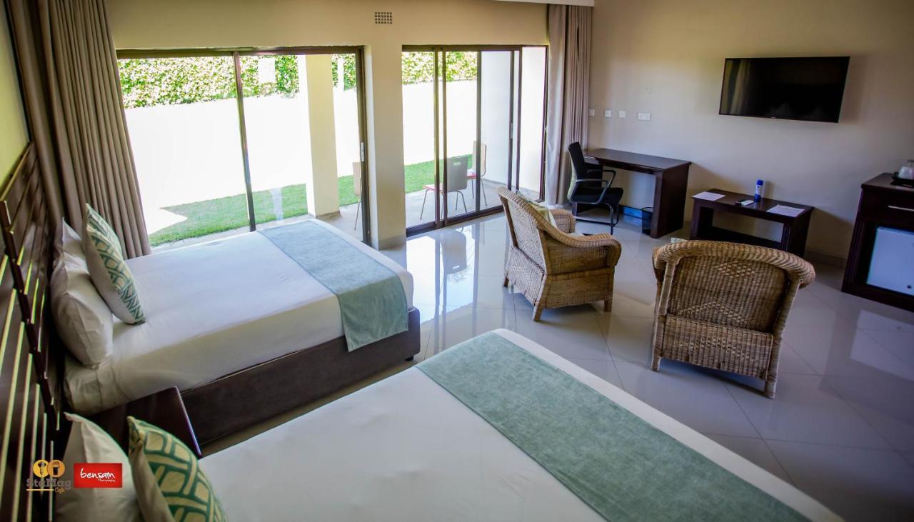 Douglas Lodge & Apartments Lilongwe Esterno foto