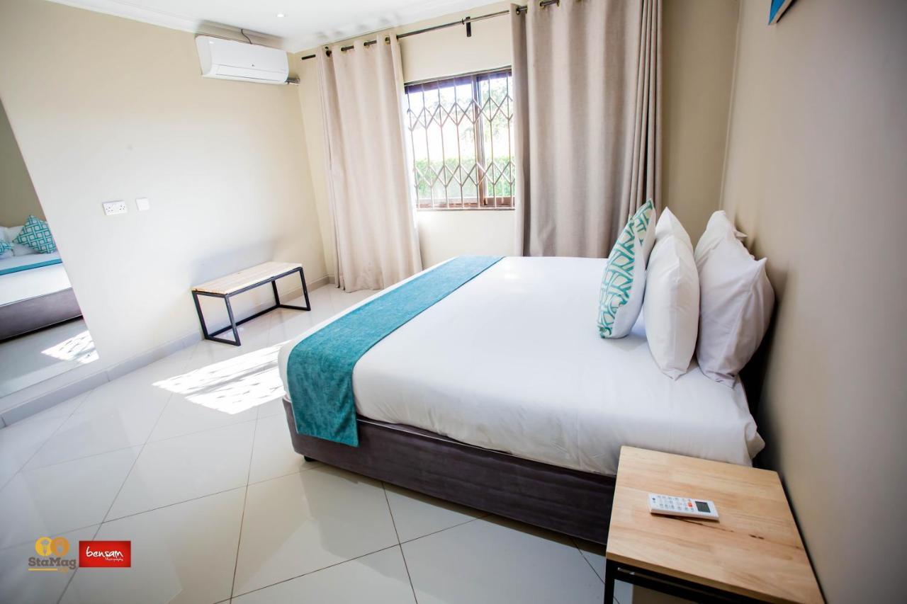 Douglas Lodge & Apartments Lilongwe Esterno foto